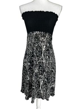 PACIFIC BEACH / Black & White Strapless Ruched Summer Dress / Small / Goth Boho